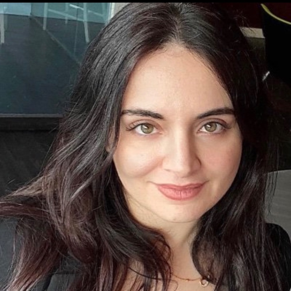 Meet your Posher, Rasha